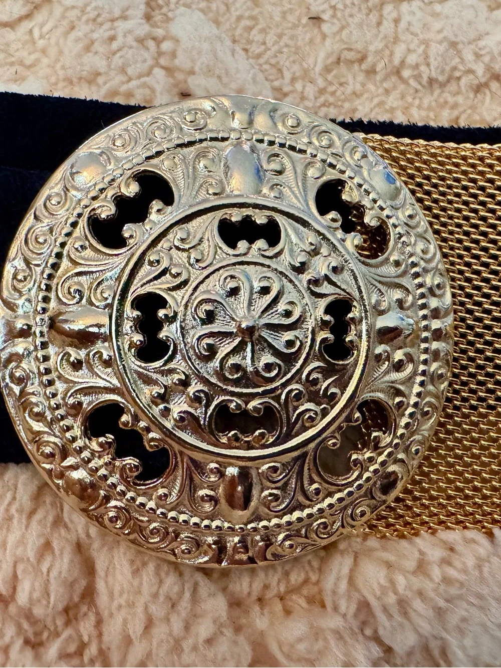 Vtg 90s Black Suede Ornate Gold Medallion Statement Waist Belt Sz S/M Leather